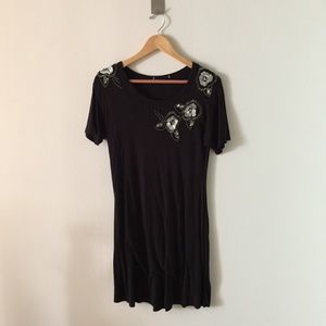 LAST CHANCE Floral Sequin Applique T-Shirt Dress